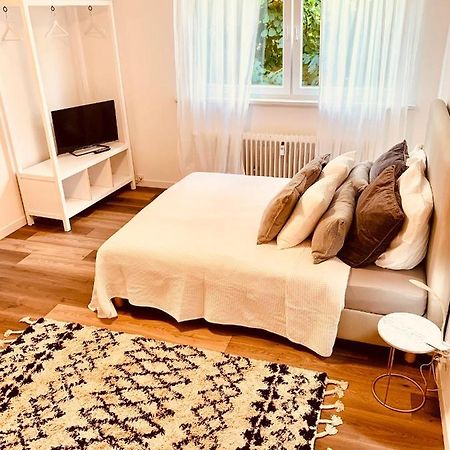 Gaestehaus Zur Uni Klinik Exklusives Apartment Mit Kueche Und Badezimmer Homburg  Eksteriør bilde